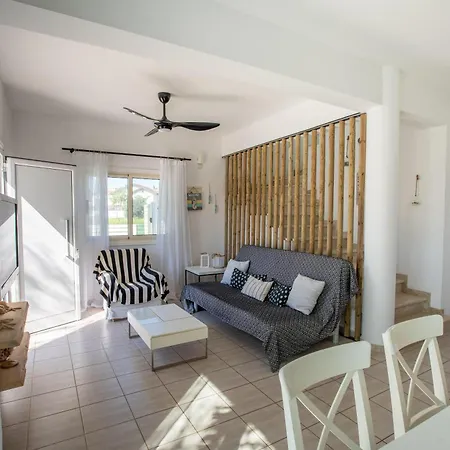 Phaedrus Living: Luxury Oceania فيلة