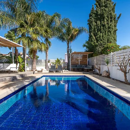 Phaedrus Living: Luxury Oceania *